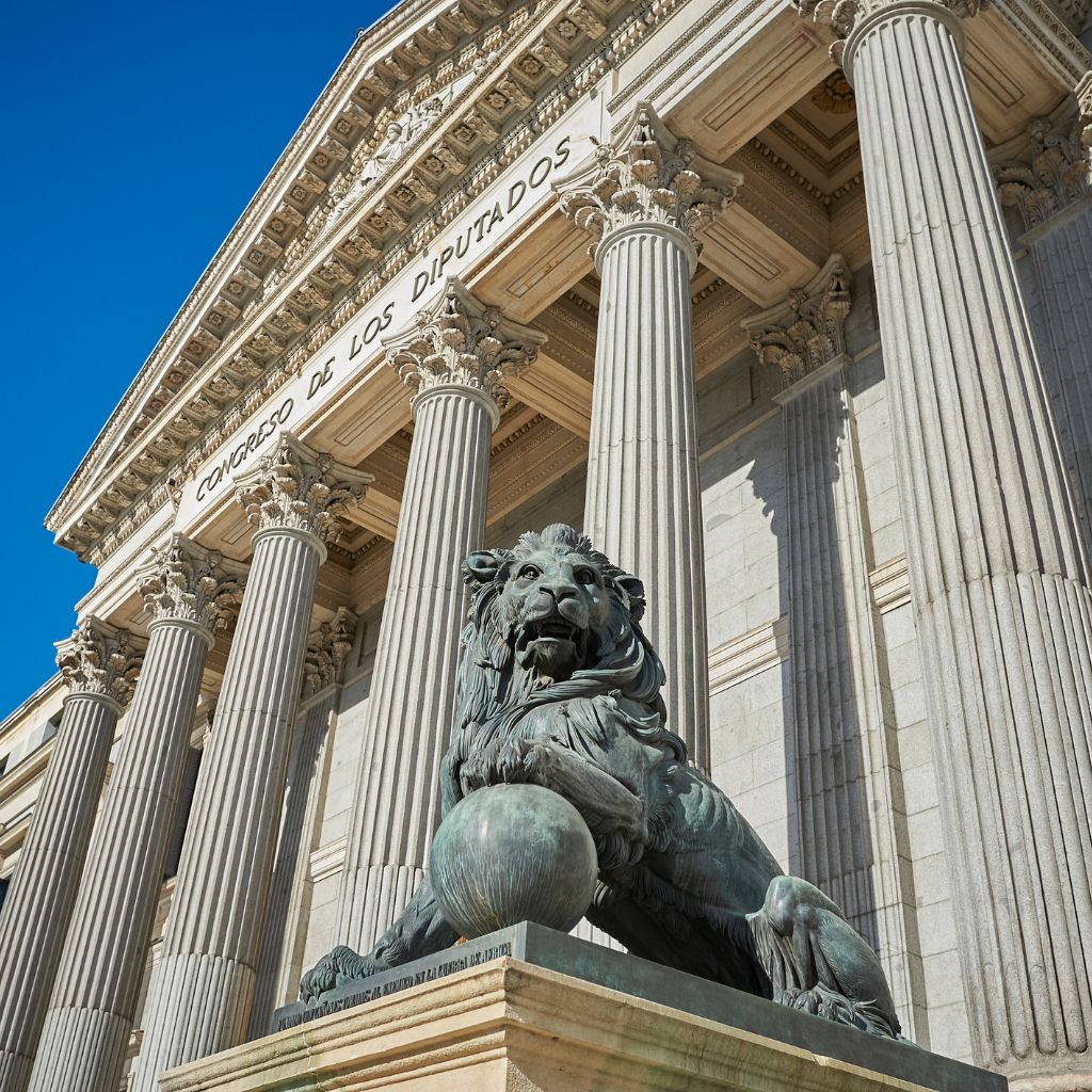 congreso de diputados en España para aprobar decretos